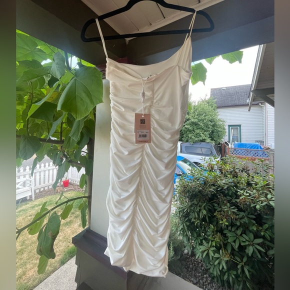 Tiger Mist White Scrunch Dress - Picture 2 of 3